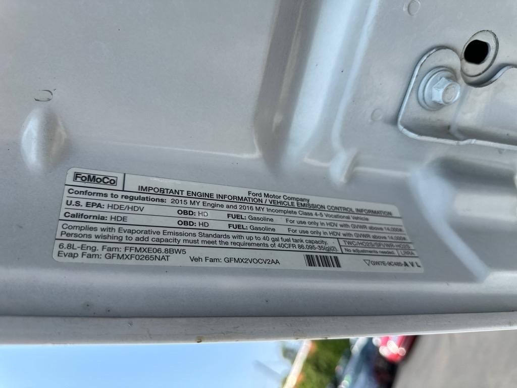 Ford Super Duty F-550 DRW 2WD Reg Cab 141" WB 60" CA XL 2016