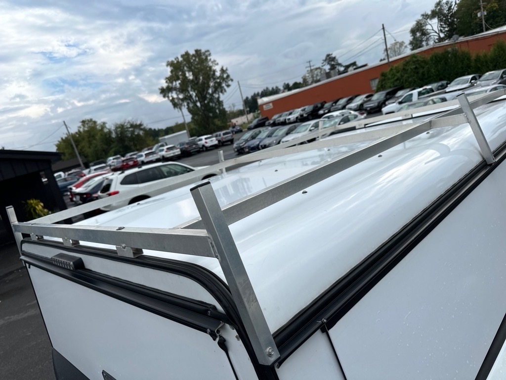 RAM 1500 Classic Tradesman 4x4 Reg Cab 8' Box 2021 RAM 1500 Classic Tradesman 4x4 Reg Cab 8' Box 2021