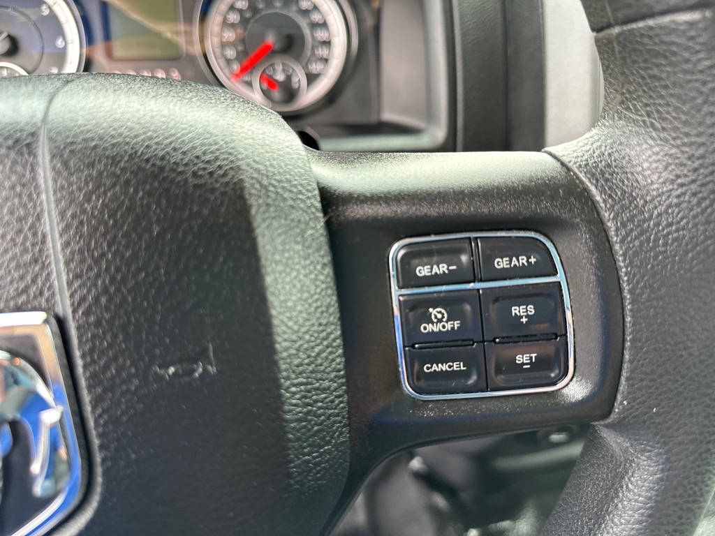 RAM 1500 Classic Tradesman 4x4 Reg Cab 8' Box 2021