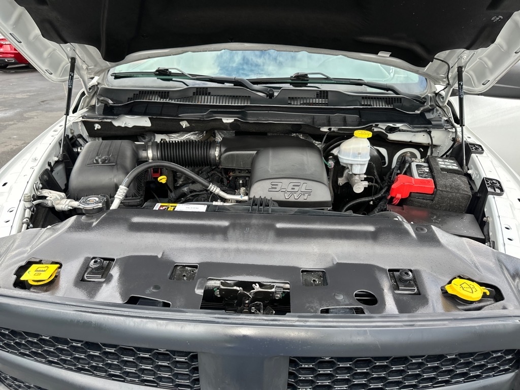 RAM 1500 Classic Tradesman 4x4 Reg Cab 8' Box 2021