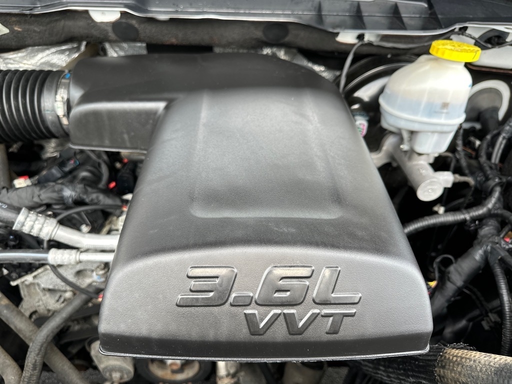 RAM 1500 Classic Tradesman 4x4 Reg Cab 8' Box 2021