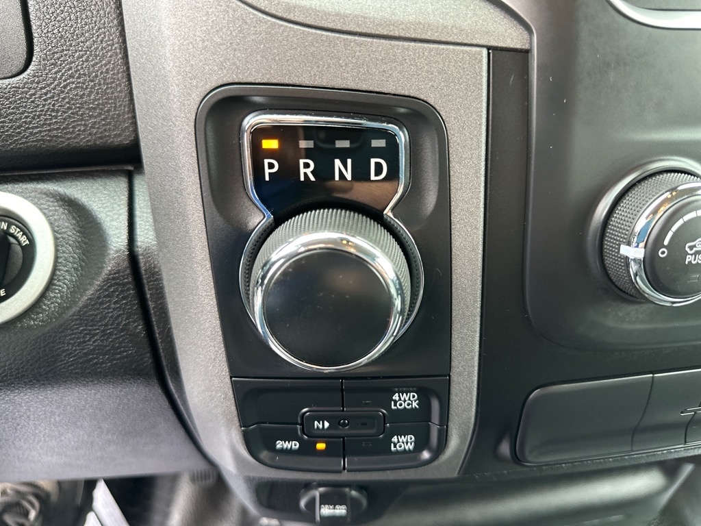 RAM 1500 Classic Tradesman 4x4 Reg Cab 8' Box 2021