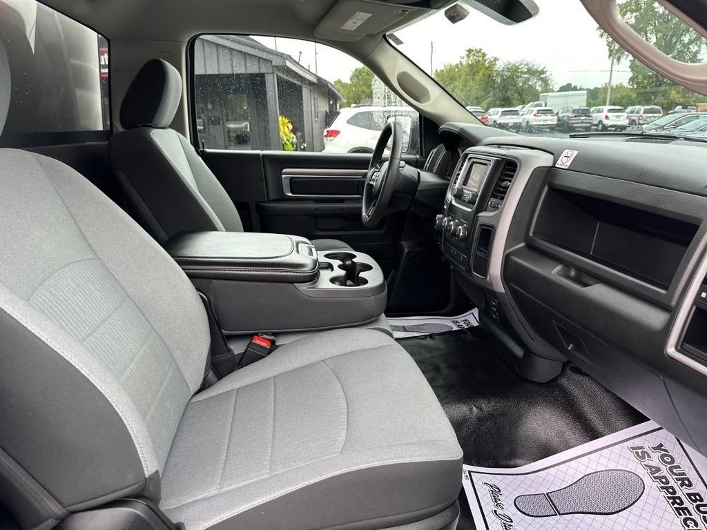 RAM 1500 Classic Tradesman 4x4 Reg Cab 8' Box 2021