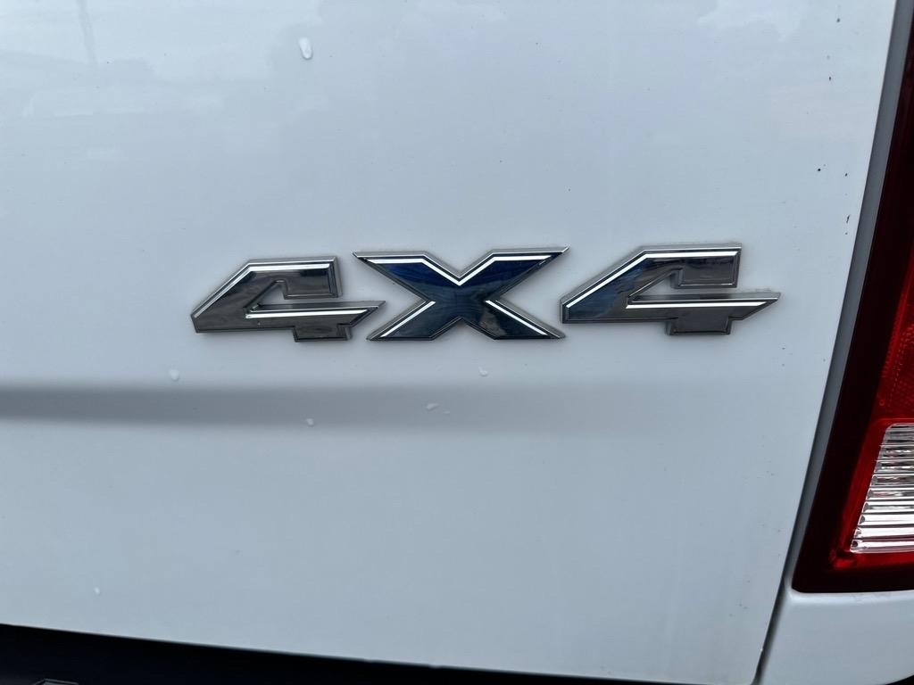 RAM 1500 Classic Tradesman 4x4 Reg Cab 8' Box 2021