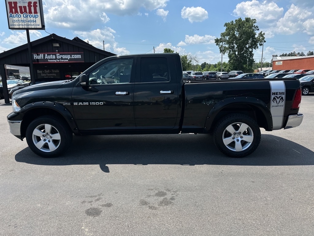 RAM 1500 4WD Quad Cab 140.5" Big Horn 2011