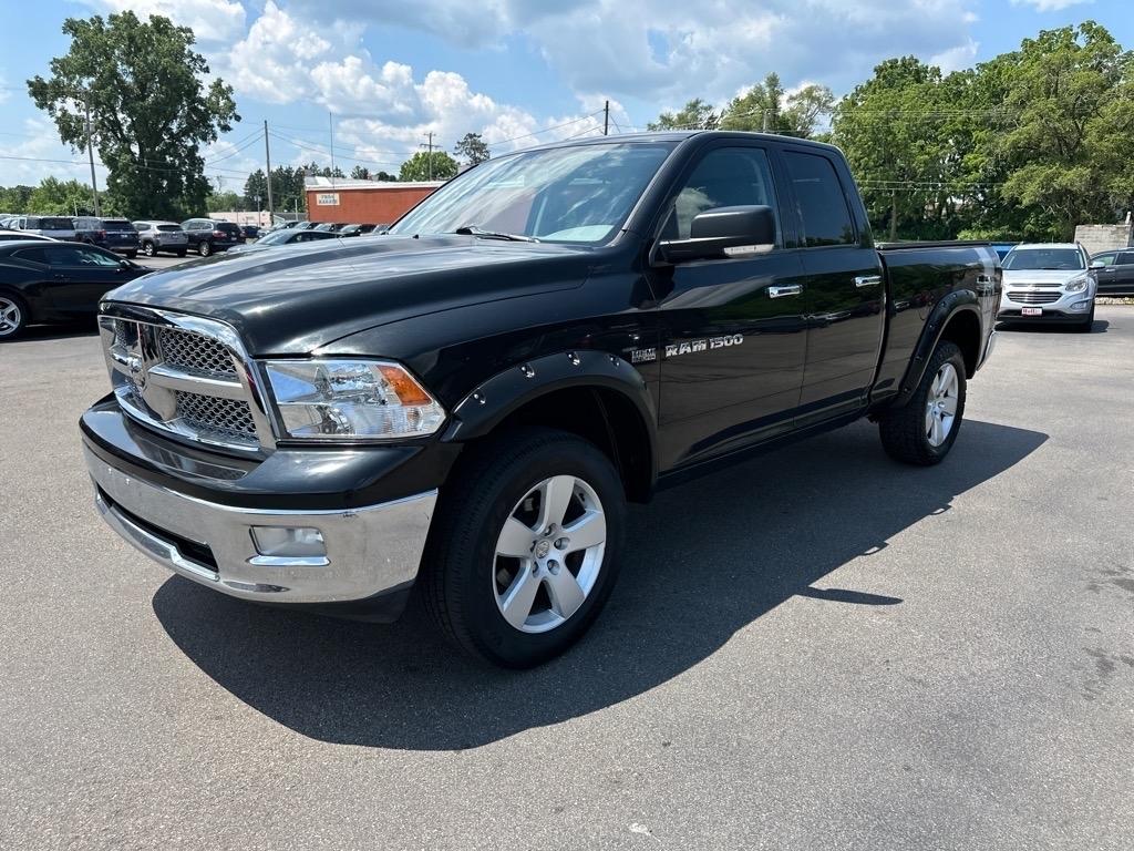 RAM 1500 4WD Quad Cab 140.5" Big Horn 2011