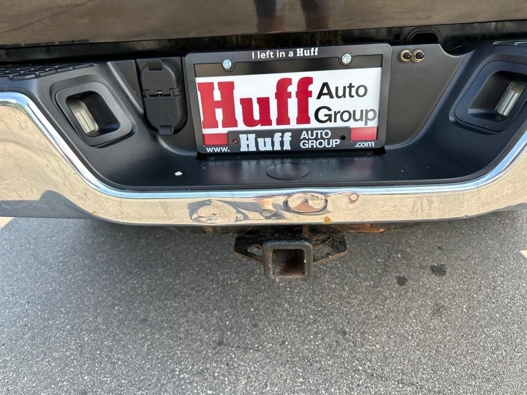 RAM 1500 4WD Quad Cab 140.5" Big Horn 2011