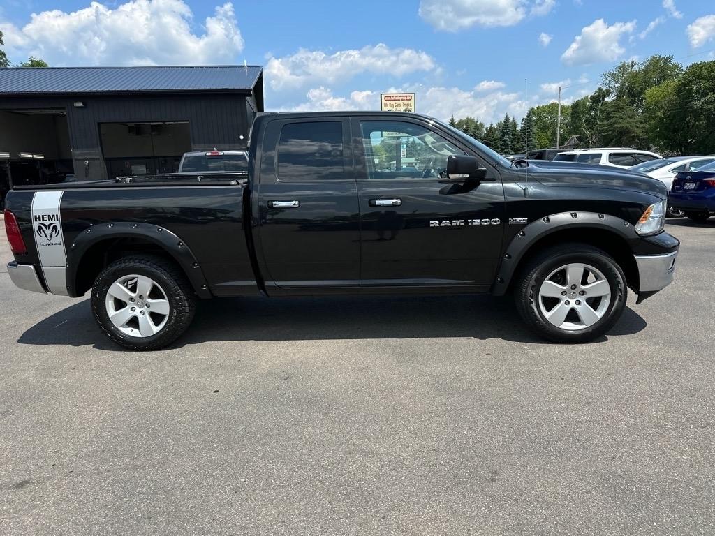 RAM 1500 4WD Quad Cab 140.5" Big Horn 2011