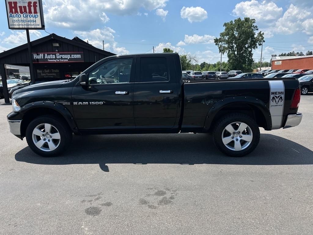 RAM 1500 4WD Quad Cab 140.5" Big Horn 2011