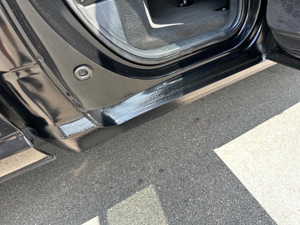 RAM 1500 4WD Quad Cab 140.5" Big Horn 2011