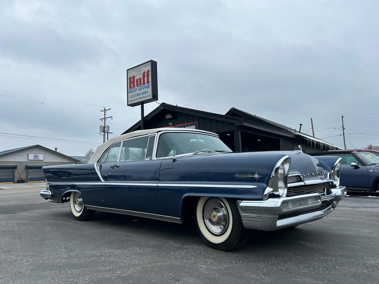 Lincoln Premiere  1957