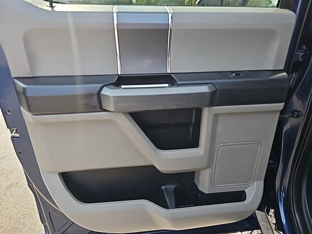 Ford F-150 Lariat 4WD SuperCrew 5.5' Box 2018