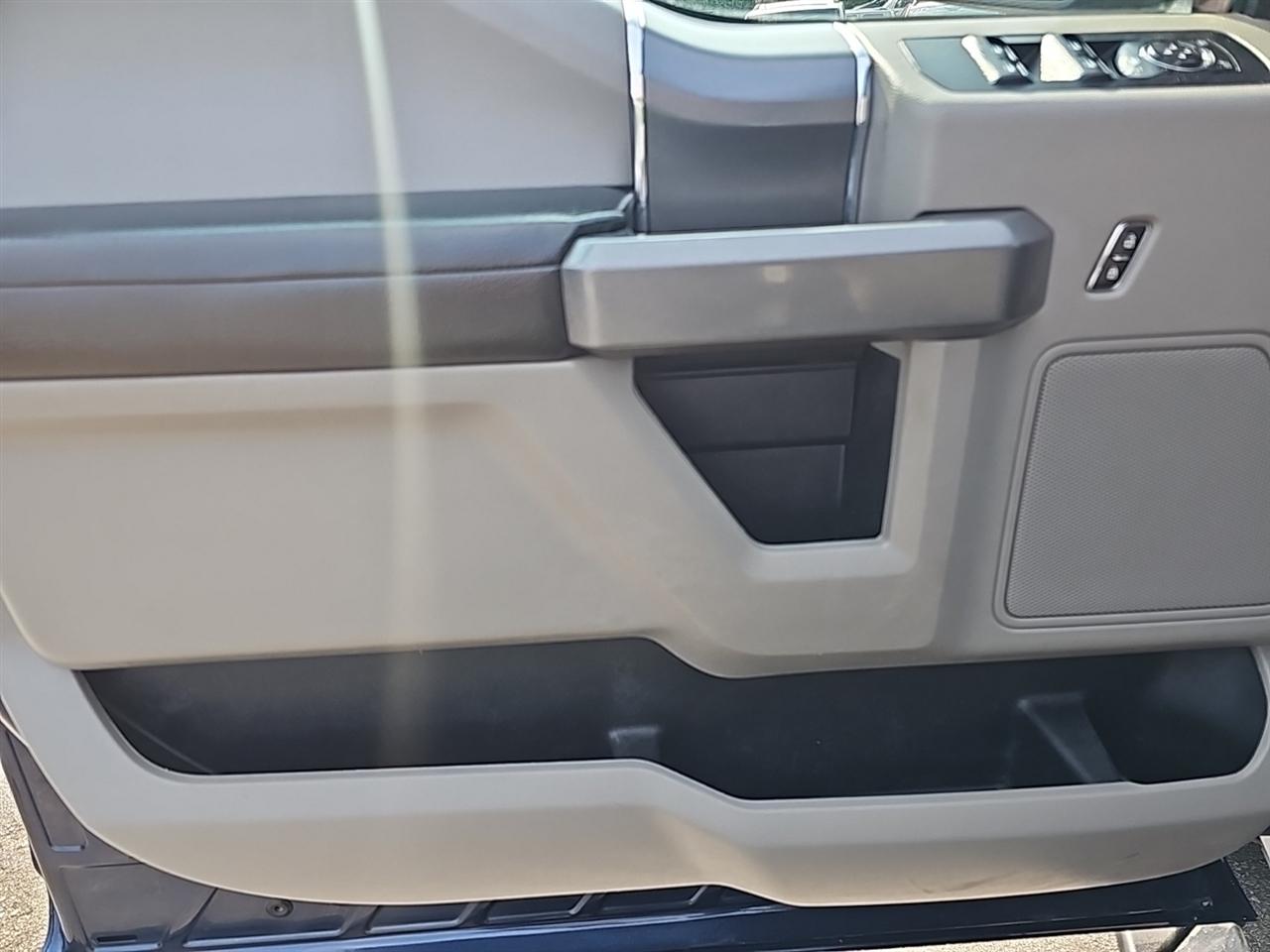 Ford F-150 Lariat 4WD SuperCrew 5.5' Box 2018