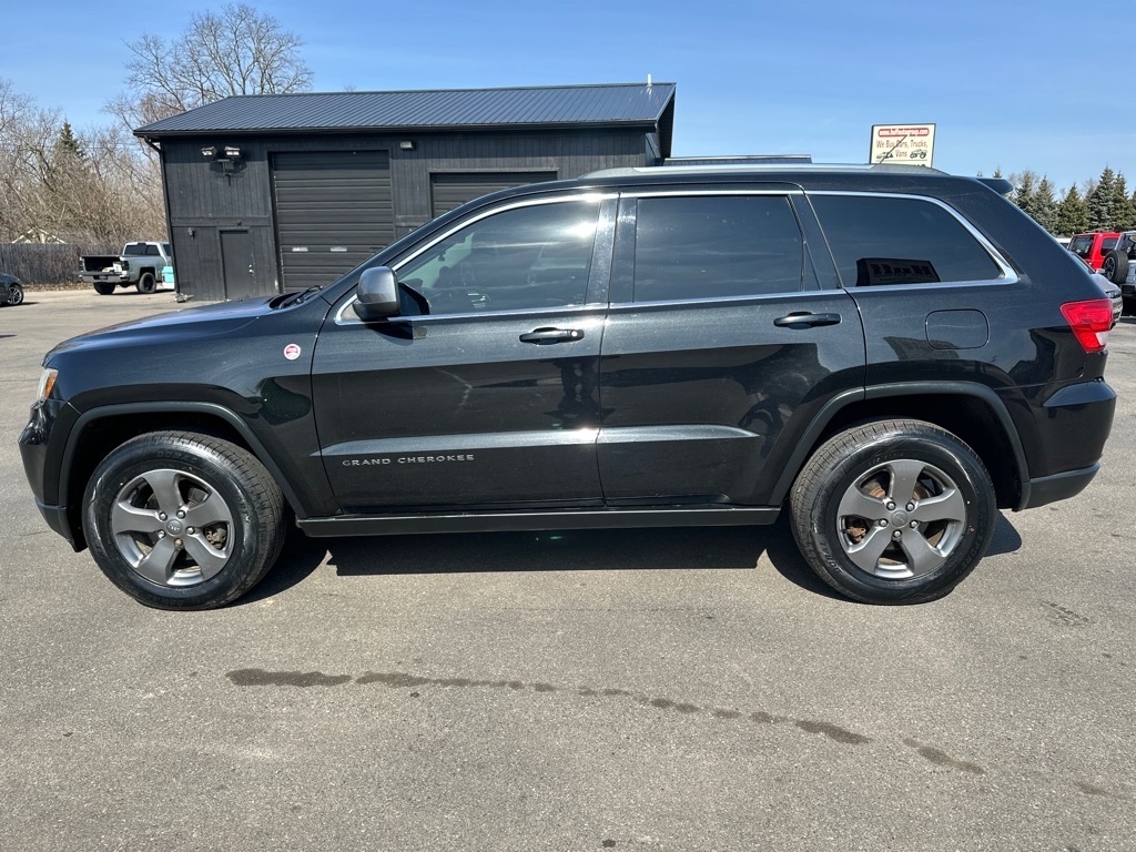 Jeep Grand Cherokee 4WD 4dr Laredo Trailhawk *Ltd Avail* 2013 Jeep Grand Cherokee 4WD 4dr Laredo Trailhawk *Ltd Avail* 2013
