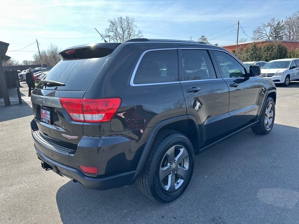 Jeep Grand Cherokee 4WD 4dr Laredo Trailhawk *Ltd Avail* 2013 Jeep Grand Cherokee 4WD 4dr Laredo Trailhawk *Ltd Avail* 2013
