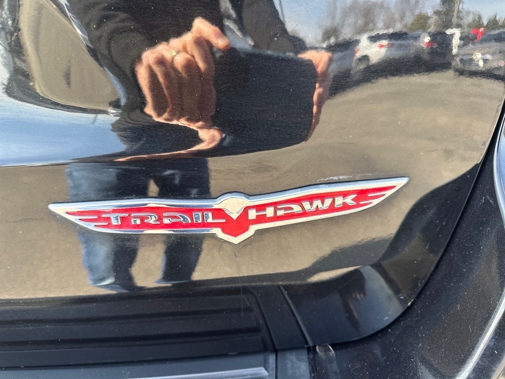 Jeep Grand Cherokee 4WD 4dr Laredo Trailhawk *Ltd Avail* 2013 Jeep Grand Cherokee 4WD 4dr Laredo Trailhawk *Ltd Avail* 2013