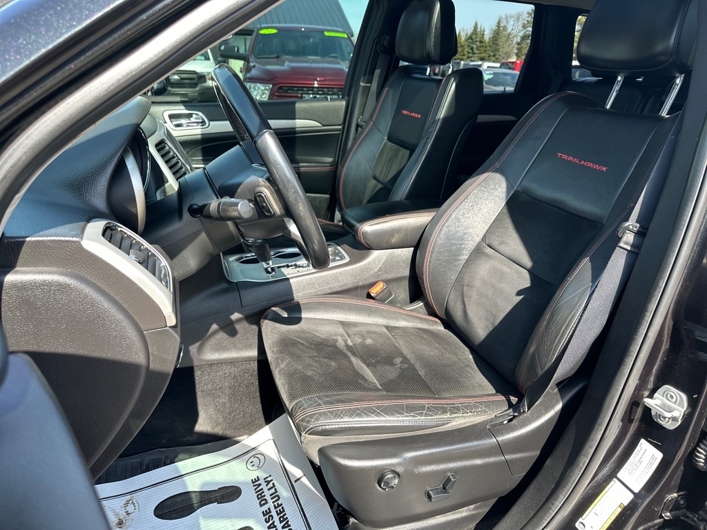 Jeep Grand Cherokee 4WD 4dr Laredo Trailhawk *Ltd Avail* 2013 Jeep Grand Cherokee 4WD 4dr Laredo Trailhawk *Ltd Avail* 2013