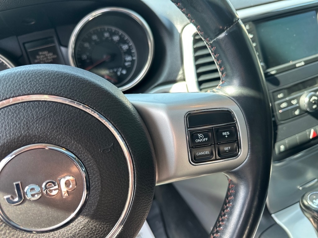 Jeep Grand Cherokee 4WD 4dr Laredo Trailhawk *Ltd Avail* 2013 Jeep Grand Cherokee 4WD 4dr Laredo Trailhawk *Ltd Avail* 2013