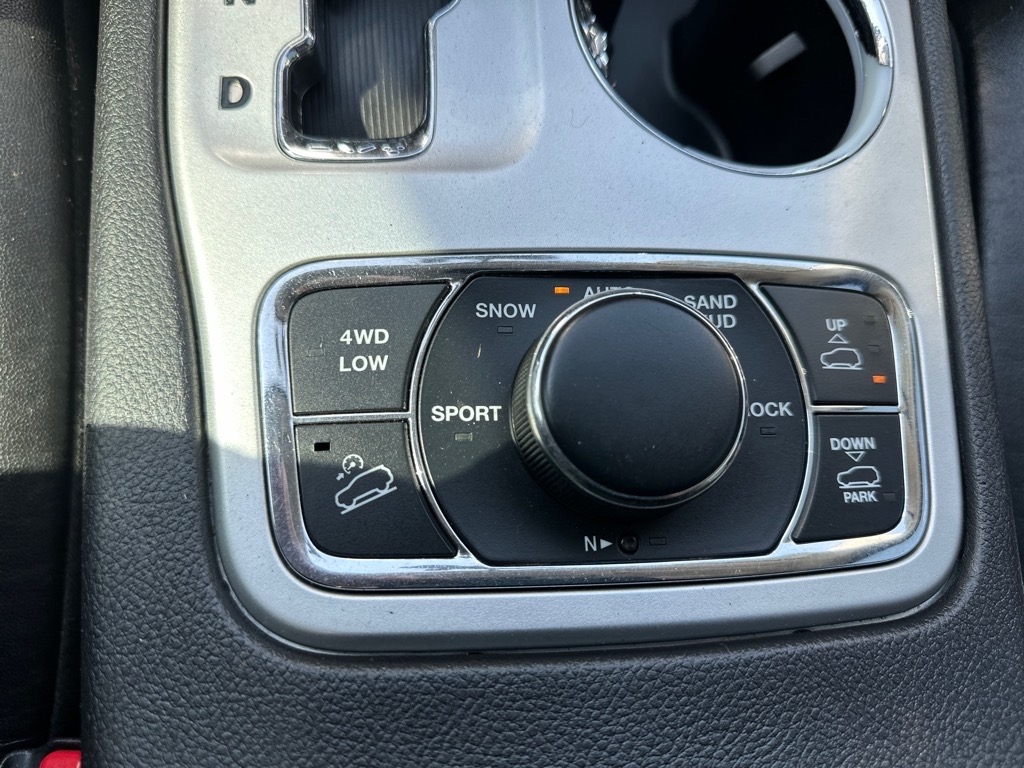 Jeep Grand Cherokee 4WD 4dr Laredo Trailhawk *Ltd Avail* 2013 Jeep Grand Cherokee 4WD 4dr Laredo Trailhawk *Ltd Avail* 2013