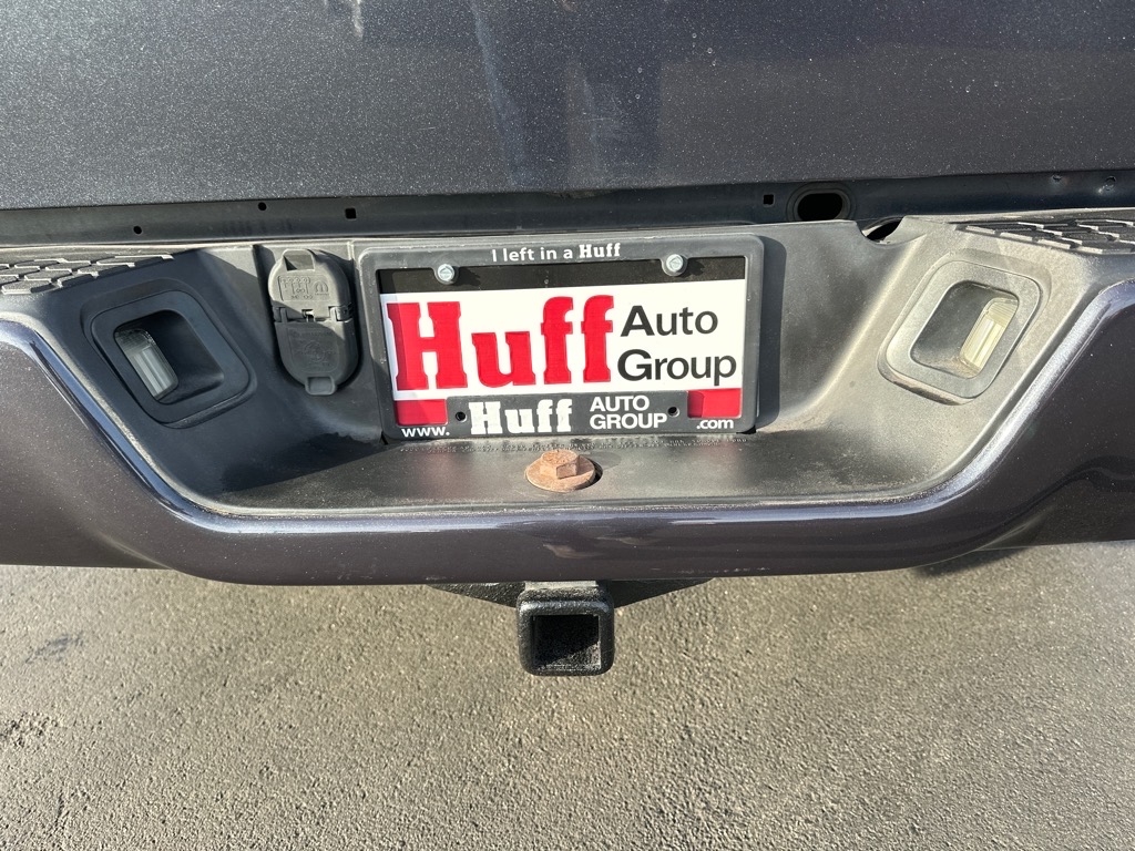 RAM 1500 4WD Crew Cab 140.5" Sport 2016