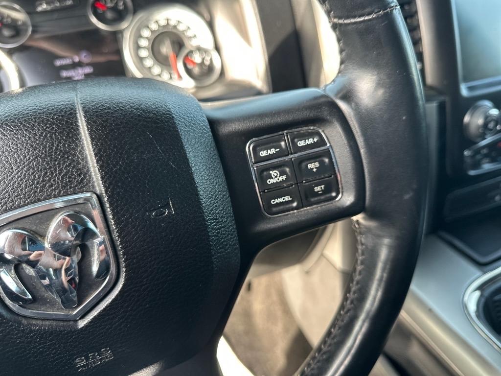 RAM 1500 4WD Crew Cab 140.5" Sport 2016