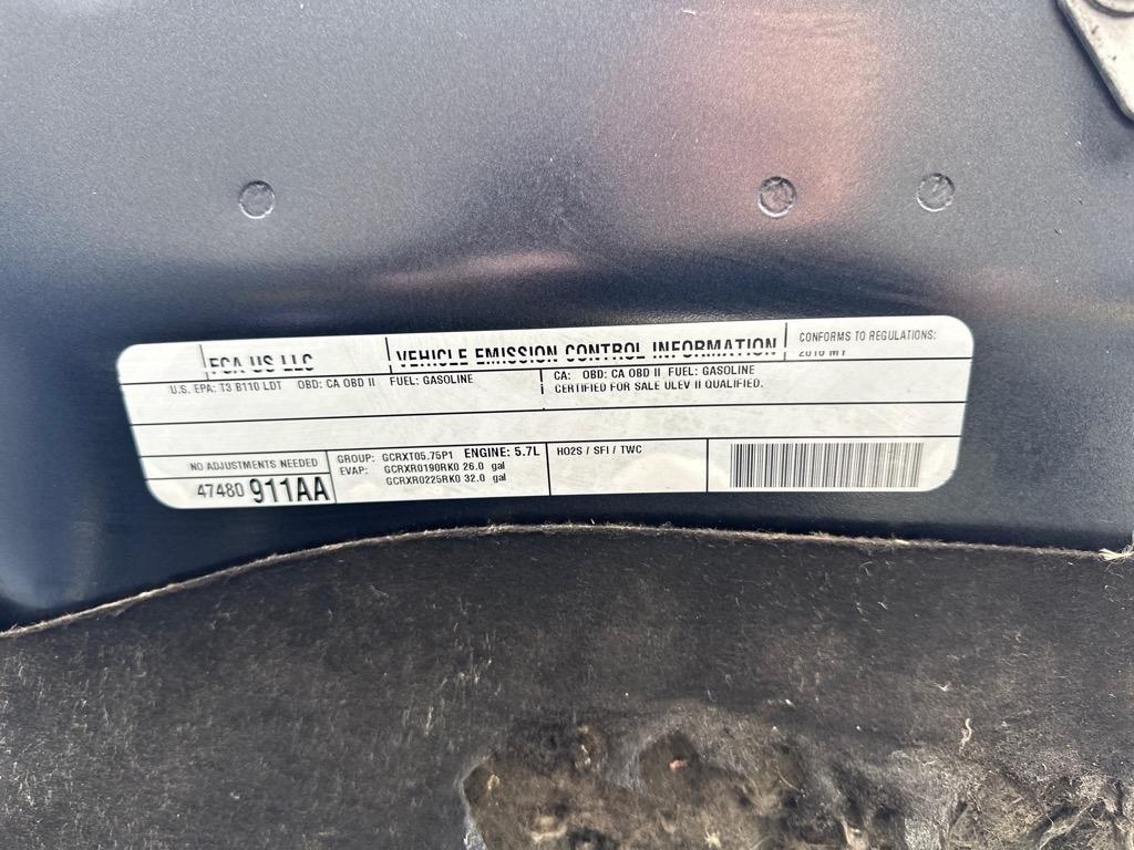 RAM 1500 4WD Crew Cab 140.5" Sport 2016