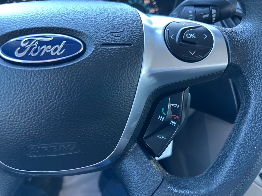 Ford Focus 4dr Sdn SE 2013