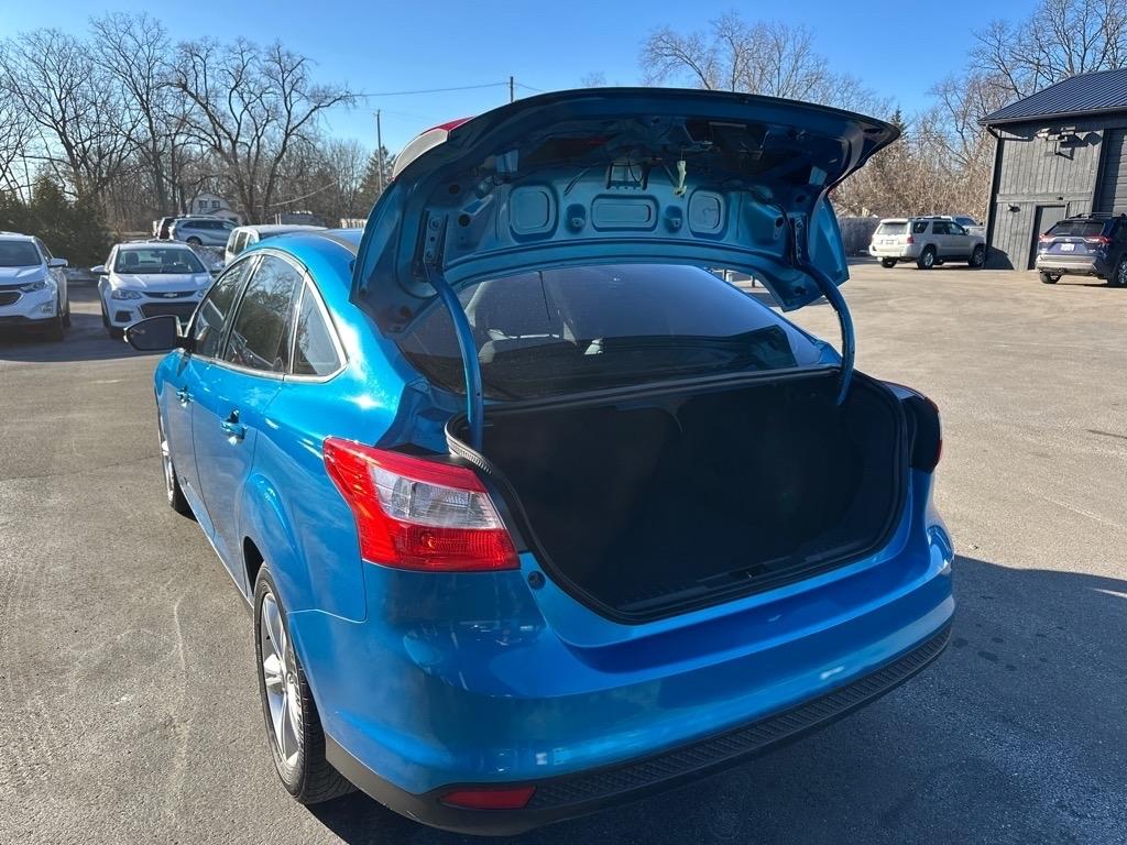 Ford Focus 4dr Sdn SE 2013