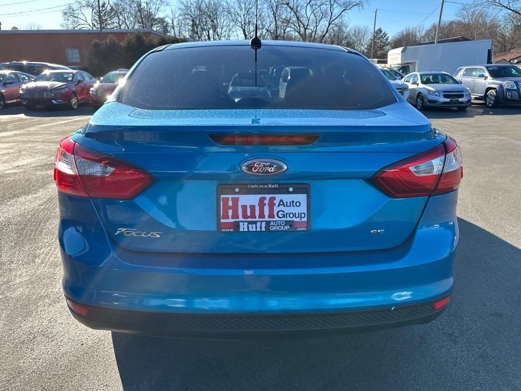 Ford Focus 4dr Sdn SE 2013