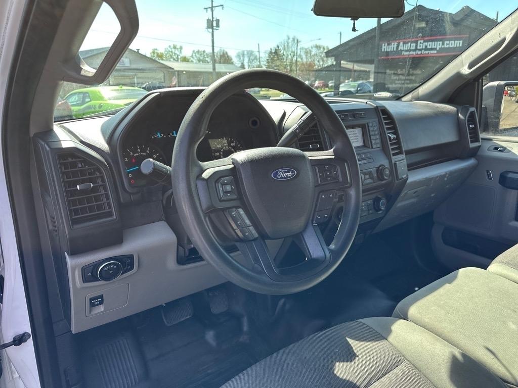 Ford F-150 XLT 4WD Reg Cab 8' Box 2019