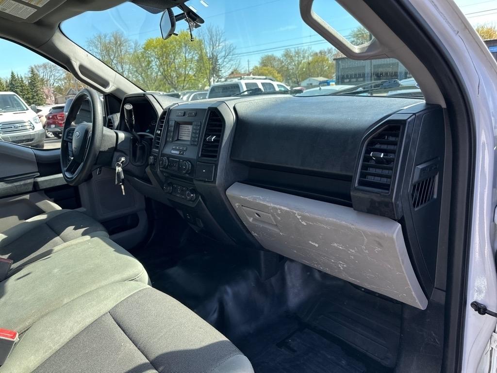 Ford F-150 XLT 4WD Reg Cab 8' Box 2019