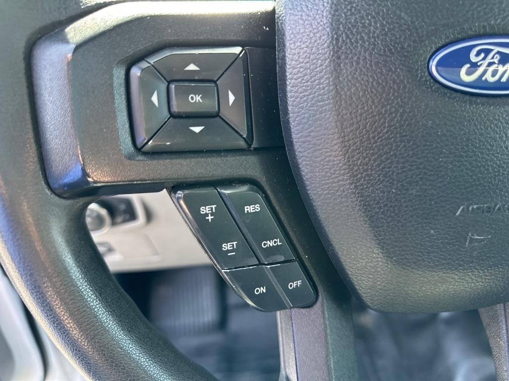 Ford F-150 XLT 4WD Reg Cab 8' Box 2019