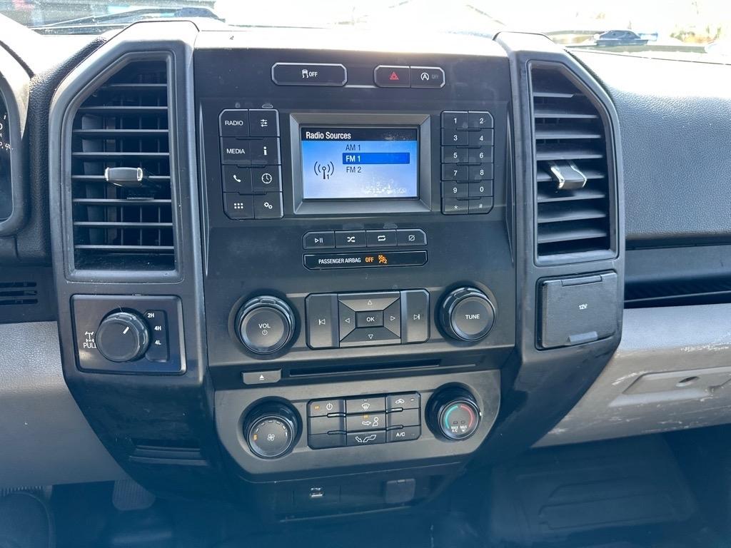 Ford F-150 XLT 4WD Reg Cab 8' Box 2019