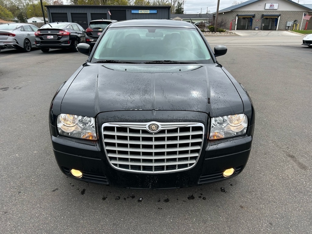 Chrysler 300 4dr Sdn LX RWD *Ltd Avail* 2009 Chrysler 300 4dr Sdn LX RWD *Ltd Avail* 2009