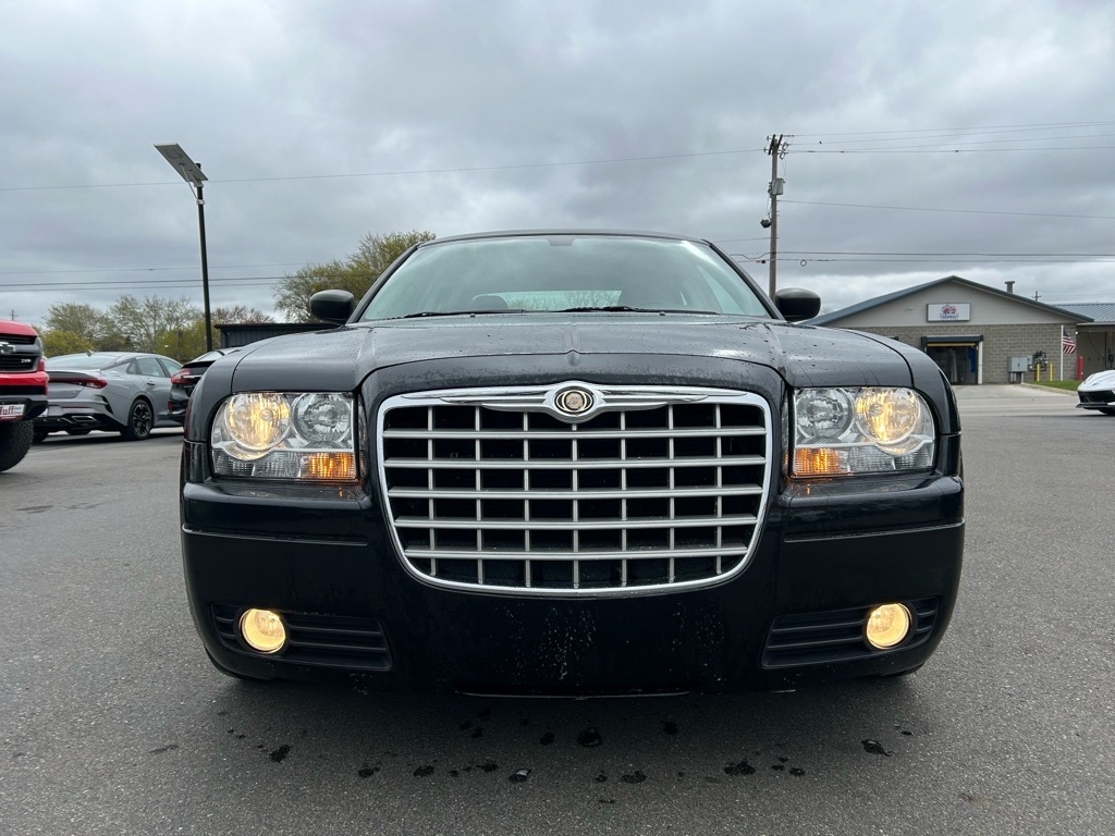 Chrysler 300 4dr Sdn LX RWD *Ltd Avail* 2009 Chrysler 300 4dr Sdn LX RWD *Ltd Avail* 2009