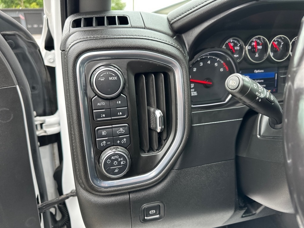 Chevrolet Silverado 1500 4WD Crew Cab 147" LTZ 2021