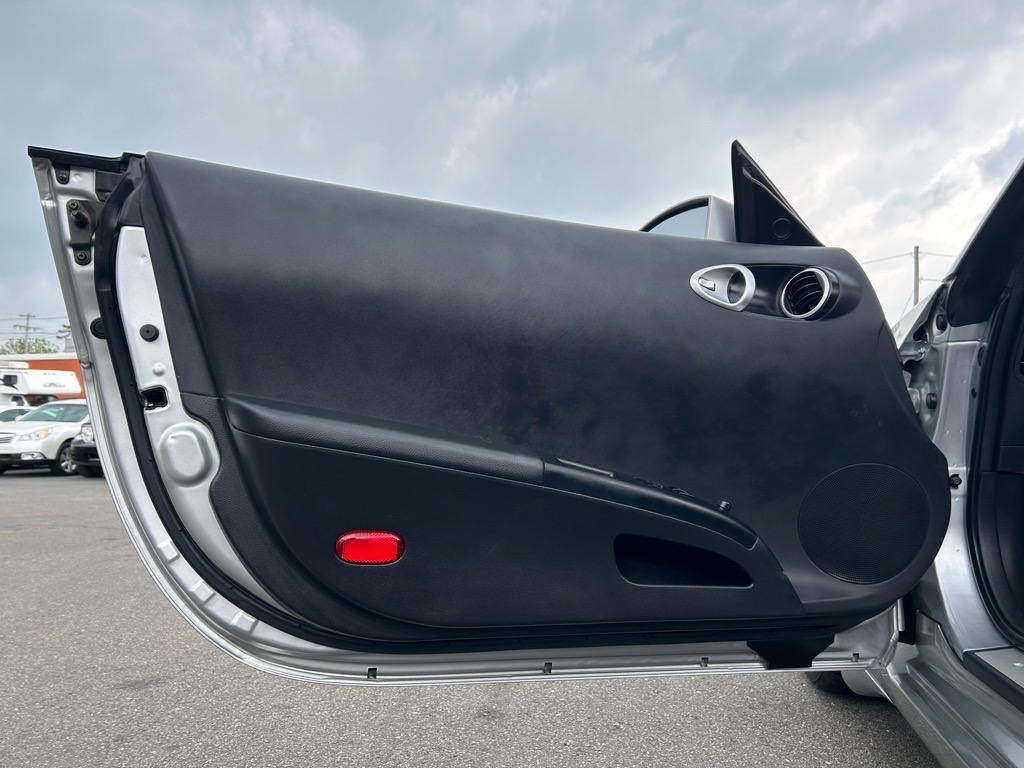 Nissan 350Z 2dr Roadster Touring Auto 2005 Nissan 350Z 2dr Roadster Touring Auto 2005