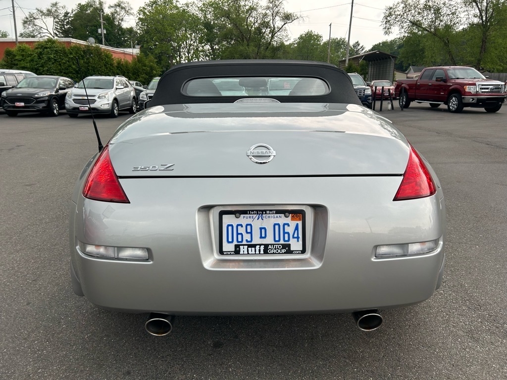 Nissan 350Z 2dr Roadster Touring Auto 2005
