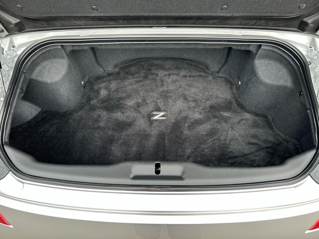 Nissan 350Z 2dr Roadster Touring Auto 2005