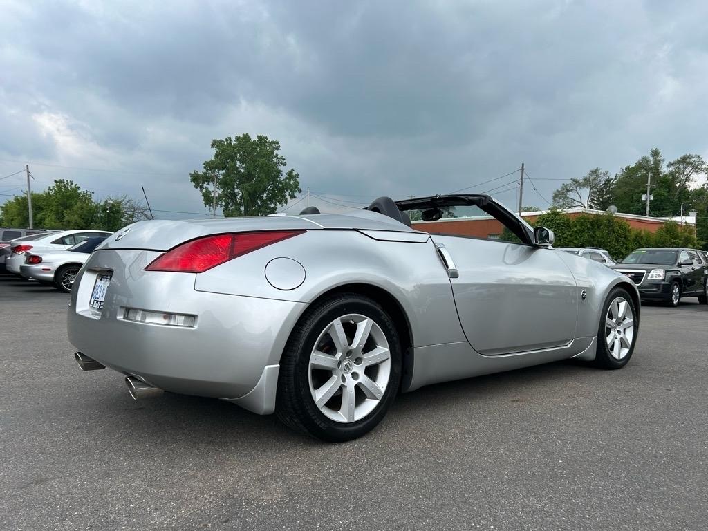 Nissan 350Z 2dr Roadster Touring Auto 2005