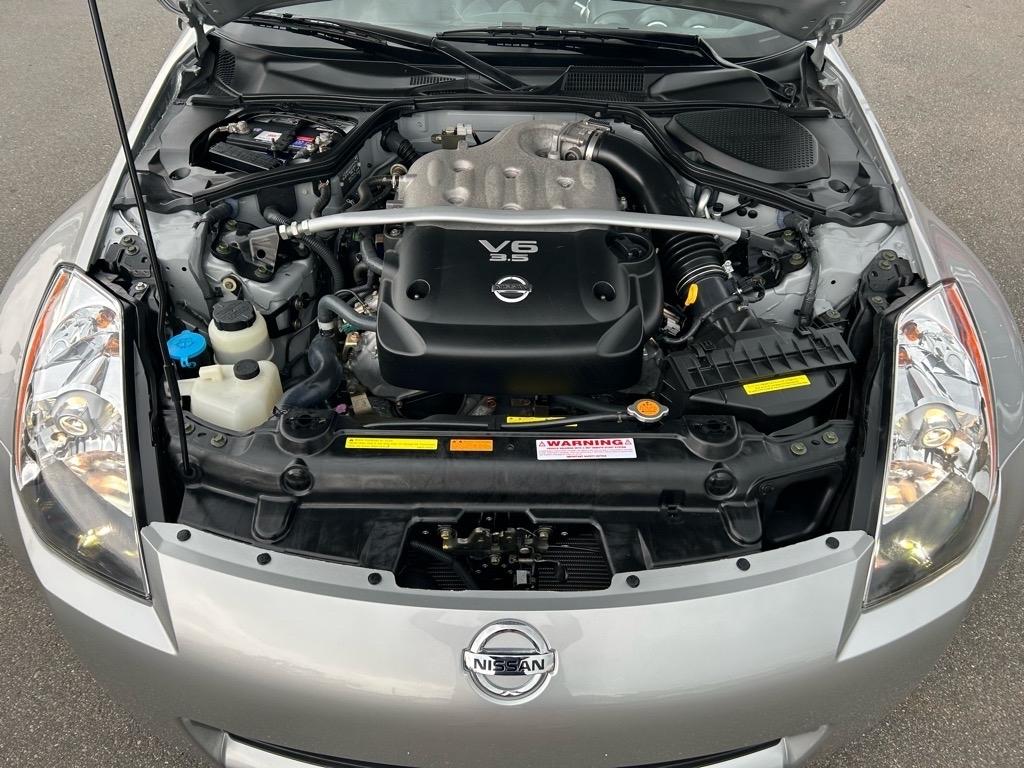 Nissan 350Z 2dr Roadster Touring Auto 2005