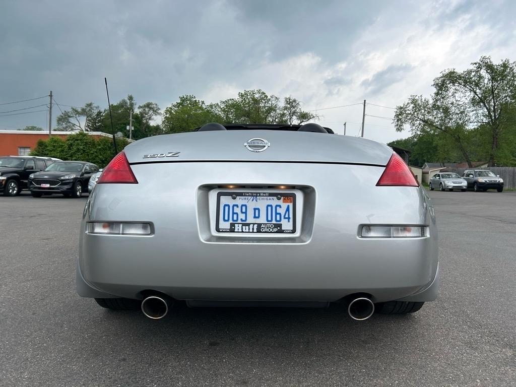 Nissan 350Z 2dr Roadster Touring Auto 2005