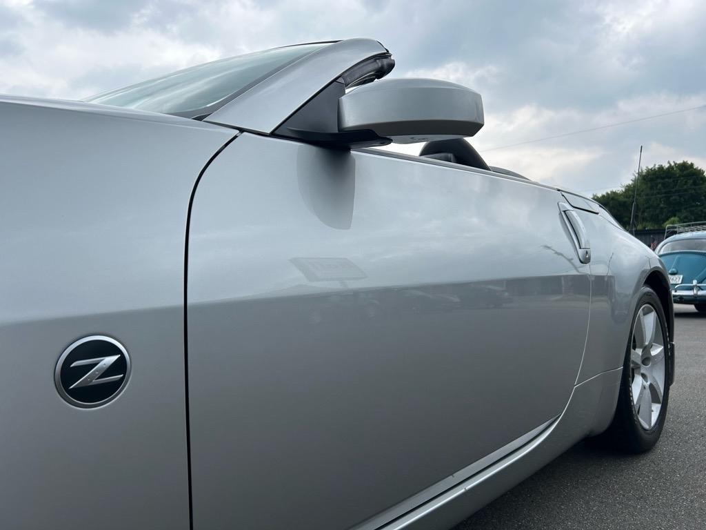 Nissan 350Z 2dr Roadster Touring Auto 2005