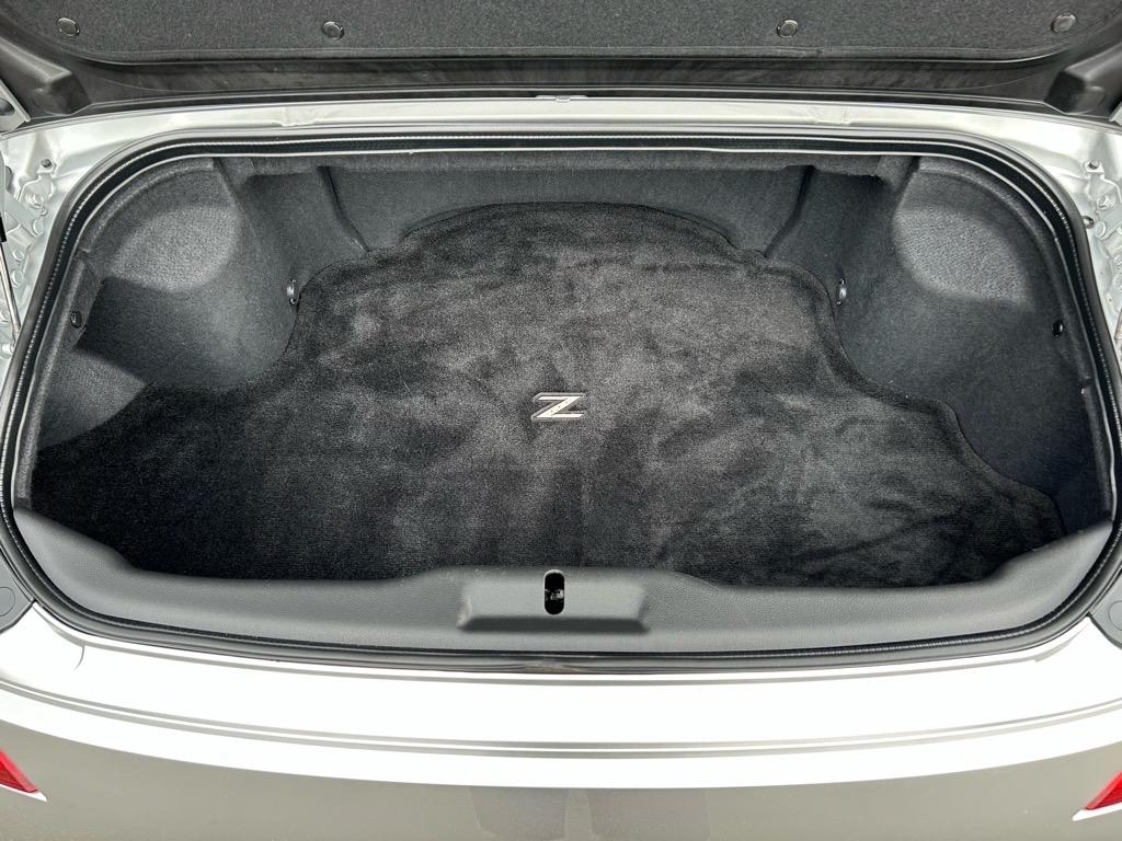 Nissan 350Z 2dr Roadster Touring Auto 2005