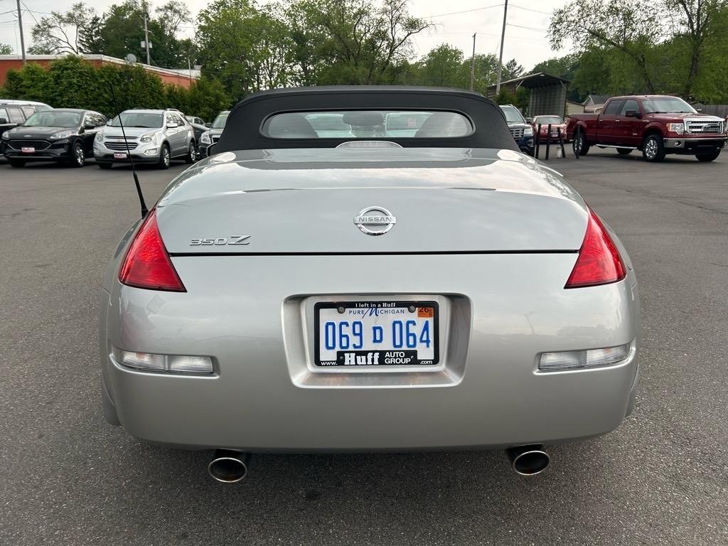 Nissan 350Z 2dr Roadster Touring Auto 2005