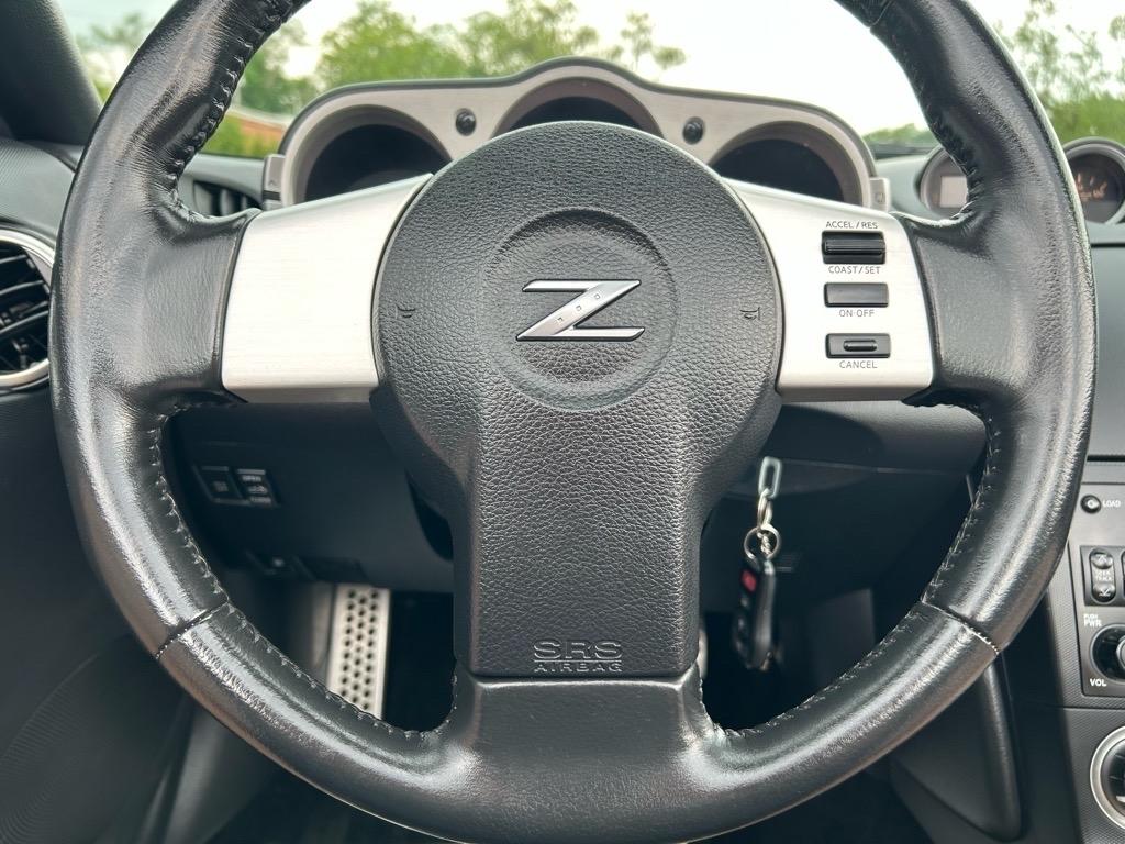 Nissan 350Z 2dr Roadster Touring Auto 2005
