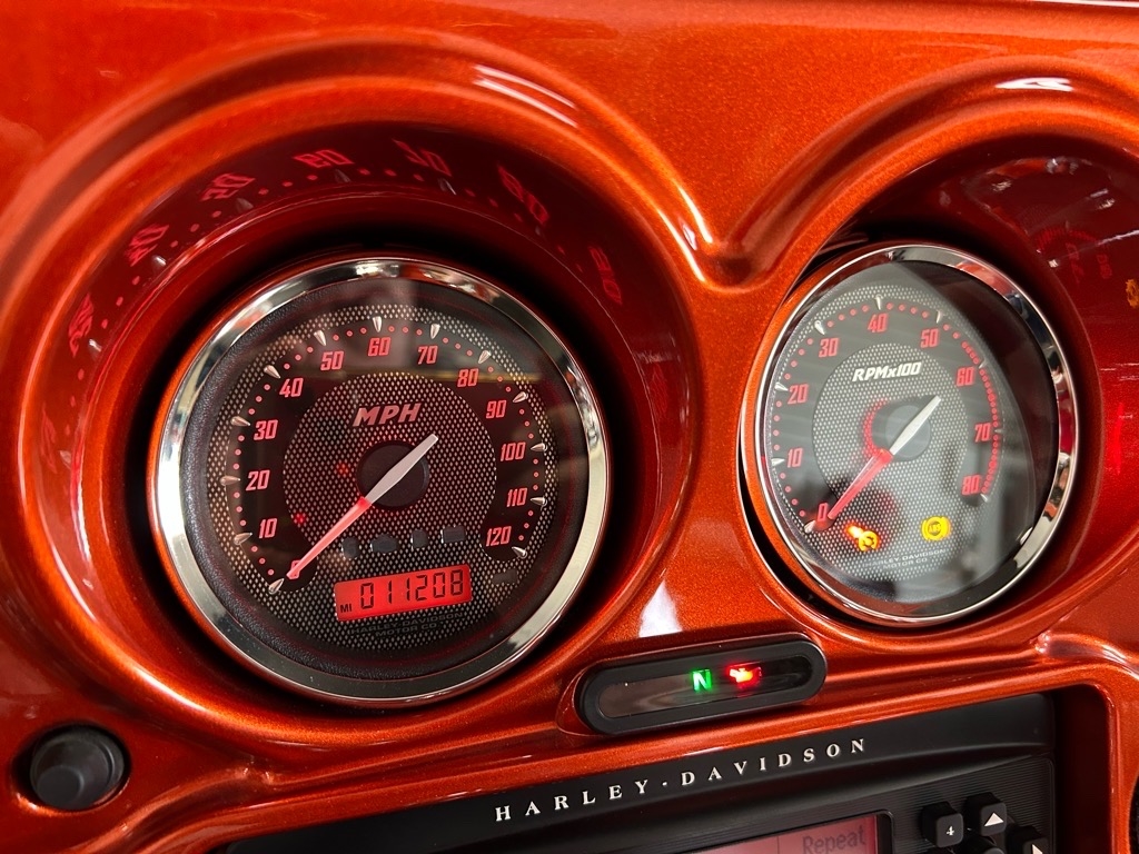 Harley-Davidson FLHX  2012