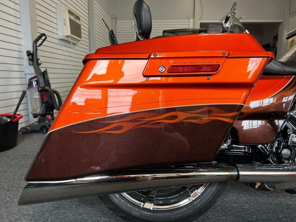 Harley-Davidson FLHX  2012