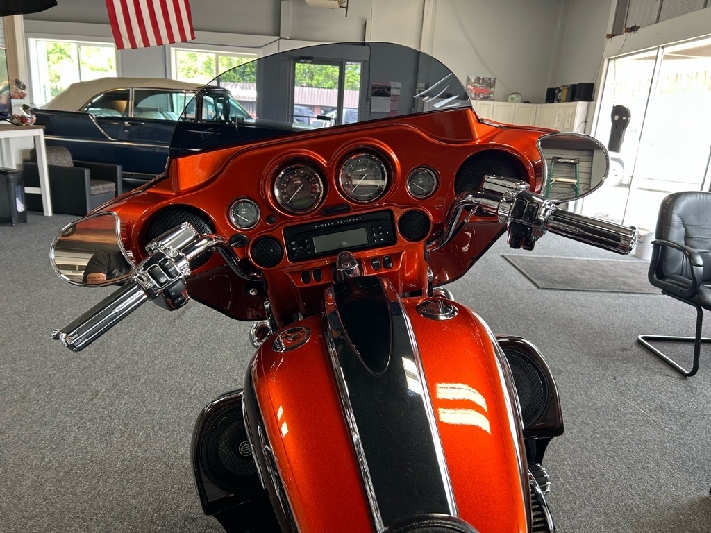 Harley-Davidson FLHX  2012