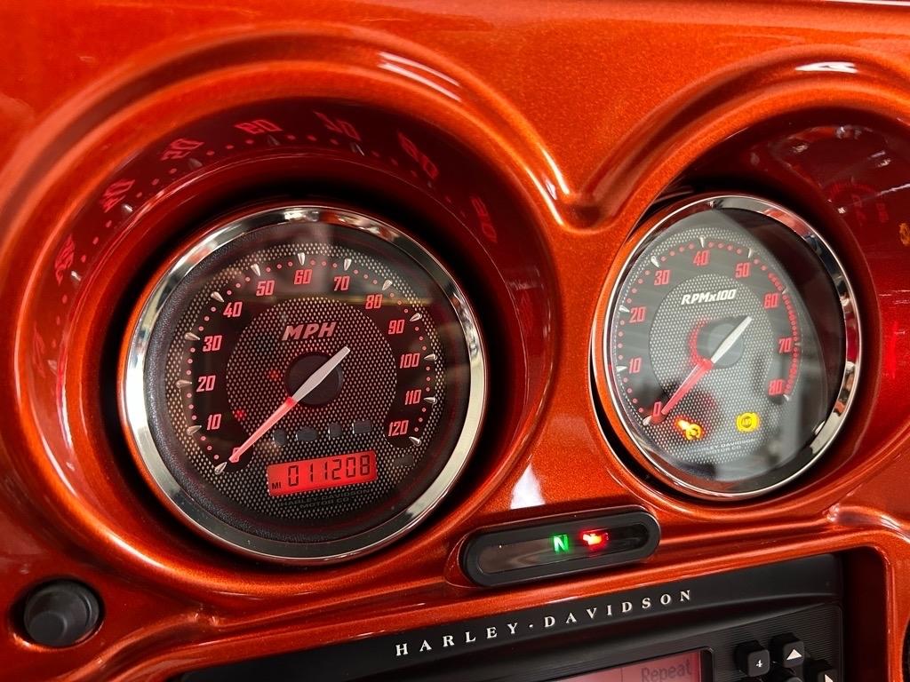 Harley-Davidson FLHX  2012